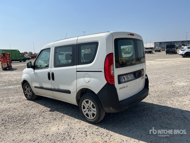 2018 Fiat Doblo COMBI 1.3 MJT 16V SX N1 Van Truck - Fourgon utilitaire: photos 3 2018 Fiat Doblo COMBI 1.3 MJT 16V SX N1 Van Truck - Fourgon utilitaire: photos 3