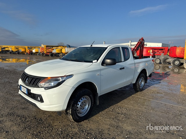 2018 Mitsubishi L200 Extended Cab 2.4 DI-D CLUB CAB ... Pickup - Pick-up: photos 1 2018 Mitsubishi L200 Extended Cab 2.4 DI-D CLUB CAB ... Pickup - Pick-up: photos 1