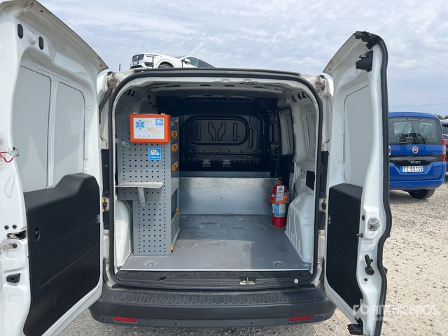 2019 Fiat Doblo Cargo Van Truck - Fourgon utilitaire: photos 5 2019 Fiat Doblo Cargo Van Truck - Fourgon utilitaire: photos 5