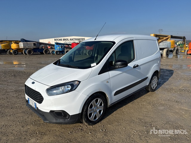 2019 Ford Transit COURIER 1.5 TDCI 75 CV TREND Van Truck - Camion fourgon: photos 1 2019 Ford Transit COURIER 1.5 TDCI 75 CV TREND Van Truck - Camion fourgon: photos 1
