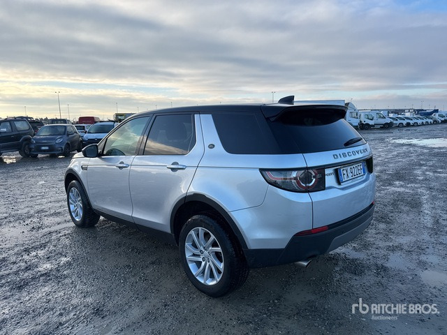 2019 Land Rover Discovery Sport 2.0 TD4 150CV SE 4WD SUV - SUV: photos 2 2019 Land Rover Discovery Sport 2.0 TD4 150CV SE 4WD SUV - SUV: photos 2