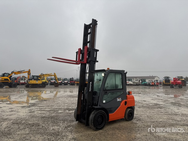 2019 Toyota 028FDF30 3000 kg Forklift - Chariot élévateur: photos 1 2019 Toyota 028FDF30 3000 kg Forklift - Chariot élévateur: photos 1