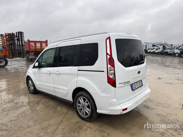 2020 Ford Tourneo CONNECT 1.5 TDCI 120CV TITANIUM ... Van Truck - Camion fourgon: photos 2 2020 Ford Tourneo CONNECT 1.5 TDCI 120CV TITANIUM ... Van Truck - Camion fourgon: photos 2