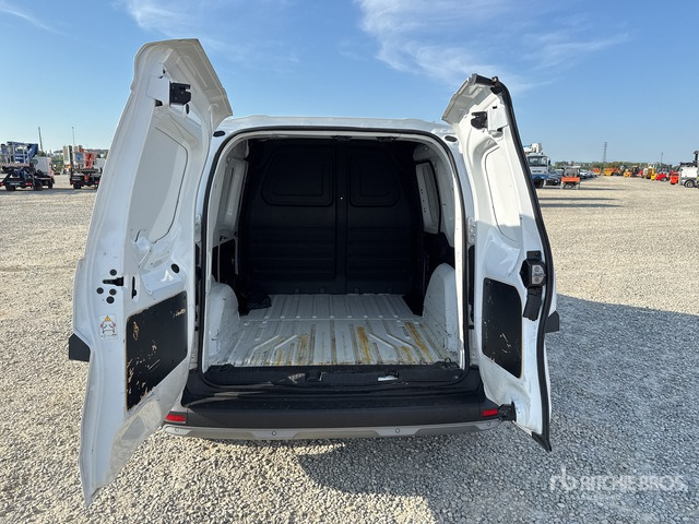 2022 Renault Kangoo EDITION ONE BLUE DCI 115 Van Truck - Fourgonnette: photos 5 2022 Renault Kangoo EDITION ONE BLUE DCI 115 Van Truck - Fourgonnette: photos 5