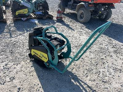 AMMANN APF 15/40 - Plaque vibrante: photos 2 AMMANN APF 15/40 - Plaque vibrante: photos 2