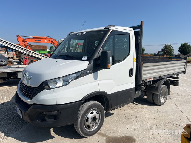 Iveco Daily 35-120 Dump Truck: Light Duty - Utilitaire benne: photos 4 Iveco Daily 35-120 Dump Truck: Light Duty - Utilitaire benne: photos 4