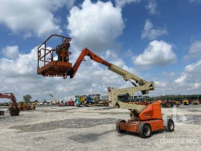JLG E450AJ Electric - Nacelle articulée: photos 1 JLG E450AJ Electric - Nacelle articulée: photos 1