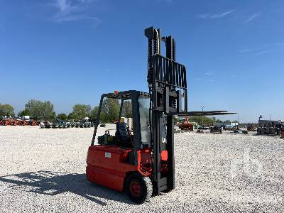 LINDE E20 2000 kg - Chariot élévateur électrique: photos 4 LINDE E20 2000 kg - Chariot élévateur électrique: photos 4