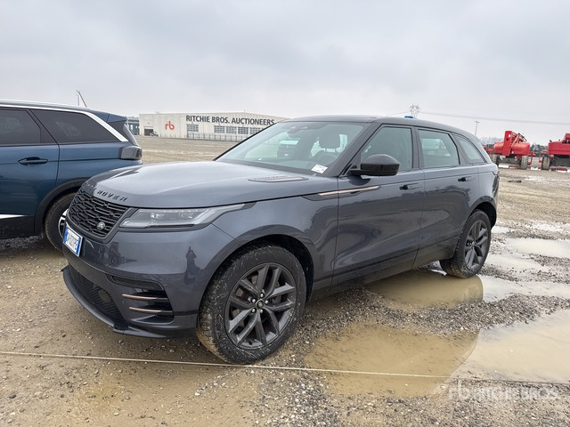 Land Rover Range Rover Velar SUV - SUV: photos 1 Land Rover Range Rover Velar SUV - SUV: photos 1