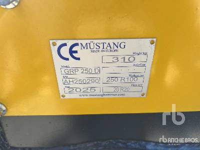 MUSTANG GRP 250 D - Fits 3.5 to 9.5 ton excavator ... - Grappin: photos 5 MUSTANG GRP 250 D - Fits 3.5 to 9.5 ton excavator ... - Grappin: photos 5