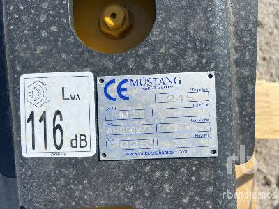MUSTANG HM250 - Fits 2.7 - 5.5 ton excavators ... - Marteau hydraulique: photos 5 MUSTANG HM250 - Fits 2.7 - 5.5 ton excavators ... - Marteau hydraulique: photos 5