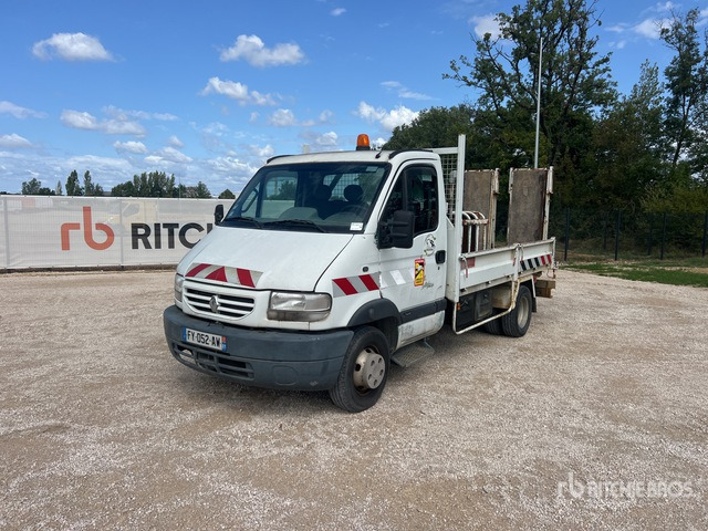 2002 Renault Mascott 150 DCI 4x2 Camion Plateau 4x2 Flatbed Truck - Utilitaire plateau: photos 1 2002 Renault Mascott 150 DCI 4x2 Camion Plateau 4x2 Flatbed Truck - Utilitaire plateau: photos 1