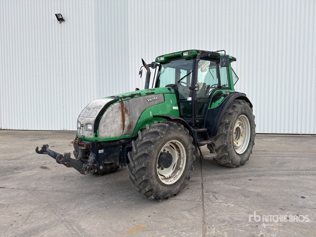 2006 Valtra T140 4x4 Tracteur Argicole 4WD Tractor - Tracteur agricole: photos 1 2006 Valtra T140 4x4 Tracteur Argicole 4WD Tractor - Tracteur agricole: photos 1