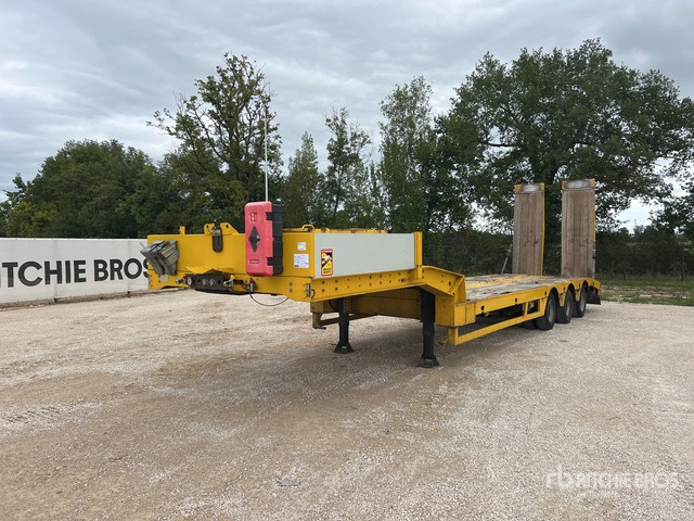 2007 Faymonville TL3GE Tri/A Semi-Remorque Porte-Engin ... Lowboy Trailer - Semi-remorque surbaissé: photos 2 2007 Faymonville TL3GE Tri/A Semi-Remorque Porte-Engin ... Lowboy Trailer - Semi-remorque surbaissé: photos 2