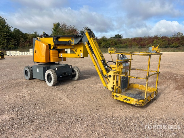 2007 Haulotte HA12IP 2WD Electric Nacelle Articulee ... Articulating Boom Lift - Nacelle articulée: photos 3 2007 Haulotte HA12IP 2WD Electric Nacelle Articulee ... Articulating Boom Lift - Nacelle articulée: photos 3