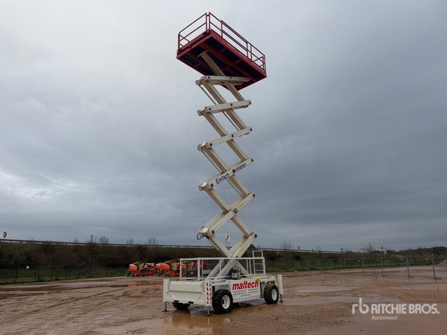 2007 Holland Lift B-195DL25 4x4 Nacelle Ciseaux Scissor Lift - Nacelle ciseaux: photos 2 2007 Holland Lift B-195DL25 4x4 Nacelle Ciseaux Scissor Lift - Nacelle ciseaux: photos 2