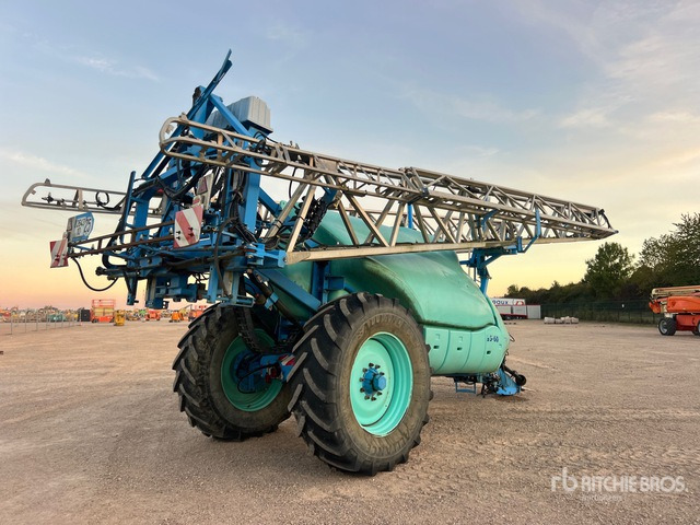 2008 Berthoud Tenor 55-60 DP Tronic 42 m High Clearance Pulverisate ... Pull-Type Sprayer - Pulvérisateur traîné: photos 3 2008 Berthoud Tenor 55-60 DP Tronic 42 m High Clearance Pulverisate ... Pull-Type Sprayer - Pulvérisateur traîné: photos 3