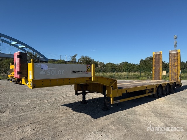 2008 Faymonville Multimax Tri/A Semi-Remorque Porte-Engin ... Lowboy Trailer - Semi-remorque surbaissé: photos 1 2008 Faymonville Multimax Tri/A Semi-Remorque Porte-Engin ... Lowboy Trailer - Semi-remorque surbaissé: photos 1