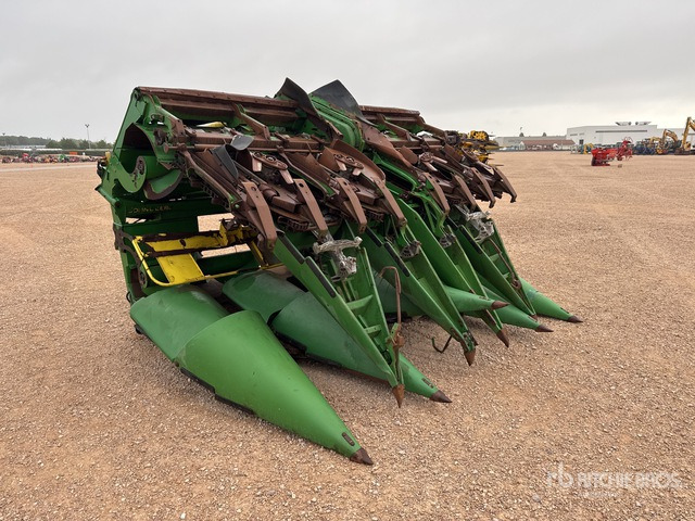 2008 John Deere 194-608CF-JD Cueilleur A Mais 8 Rangs 8 Row Corn Combine Harvester - Cueilleur de maïs: photos 2 2008 John Deere 194-608CF-JD Cueilleur A Mais 8 Rangs 8 Row Corn Combine Harvester - Cueilleur de maïs: photos 2