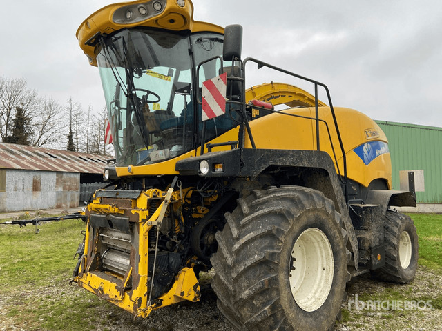 2008 New Holland FR9040 2WD Ensileuse Forage Harvester - Ensileuse: photos 2 2008 New Holland FR9040 2WD Ensileuse Forage Harvester - Ensileuse: photos 2