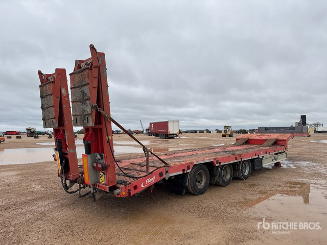 2013 Fliegl SDS 410T Semi-Remorque Porte-Engins Lowboy Trailer - Remorque porte-engin surbaissée: photos 3 2013 Fliegl SDS 410T Semi-Remorque Porte-Engins Lowboy Trailer - Remorque porte-engin surbaissée: photos 3