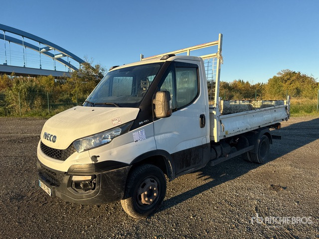 2016 Iveco 35C11 Camion Benne Dump Truck: Light Duty - Camion benne: photos 1 2016 Iveco 35C11 Camion Benne Dump Truck: Light Duty - Camion benne: photos 1