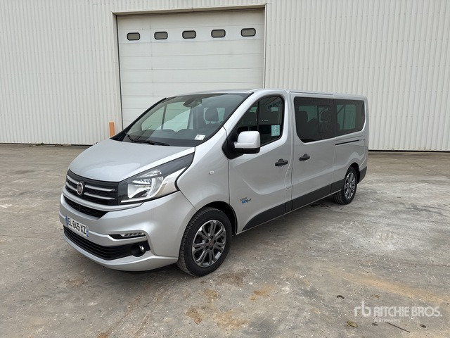 2017 Fiat Talento 125 Ecojet Mini Bus 9 Places Passenger Van - Transport de personnes, Utilitaire double cabine: photos 2 2017 Fiat Talento 125 Ecojet Mini Bus 9 Places Passenger Van - Transport de personnes, Utilitaire double cabine: photos 2
