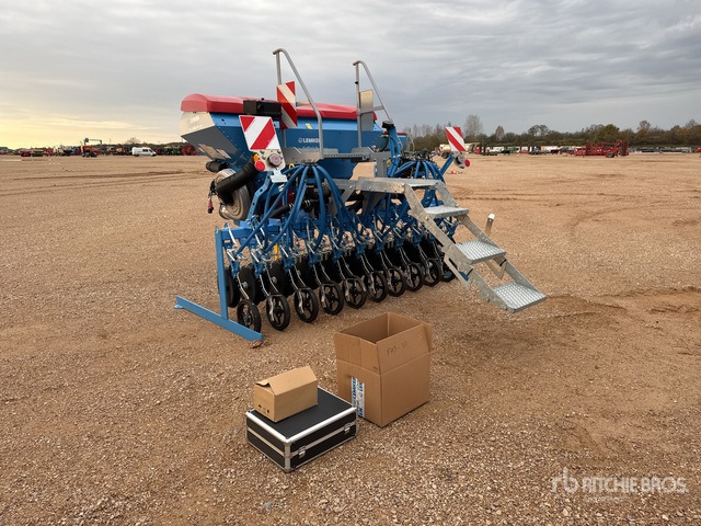 2024 Lemken Solitair 9+/300 3 m 3-Point Semoir Porte Arrier ... Air Seeder - Semoir: photos 3 2024 Lemken Solitair 9+/300 3 m 3-Point Semoir Porte Arrier ... Air Seeder - Semoir: photos 3