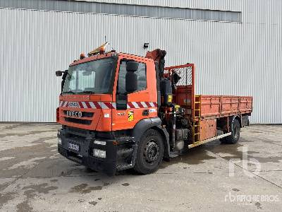 IVECO STRALIS 310 2008 Fassi F130A21 Articulated ... - Camion plateau, Camion grue: photos 1 IVECO STRALIS 310 2008 Fassi F130A21 Articulated ... - Camion plateau, Camion grue: photos 1
