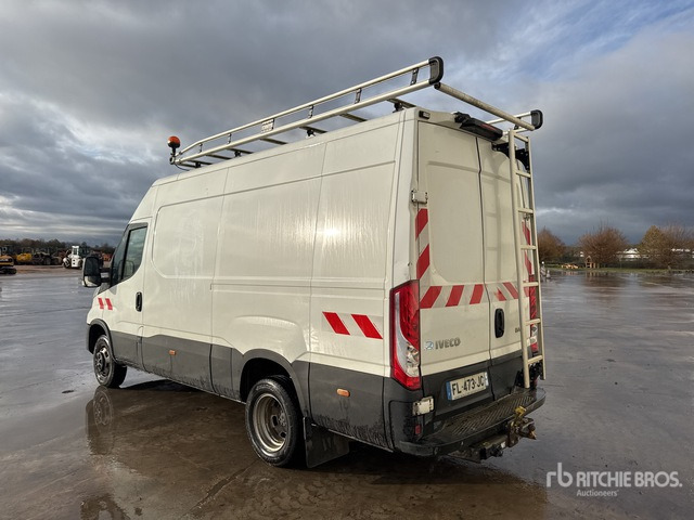 2019 Iveco 35-160 Vehicule Utilitaire Cargo Van - Véhicule utilitaire: photos 2 2019 Iveco 35-160 Vehicule Utilitaire Cargo Van - Véhicule utilitaire: photos 2