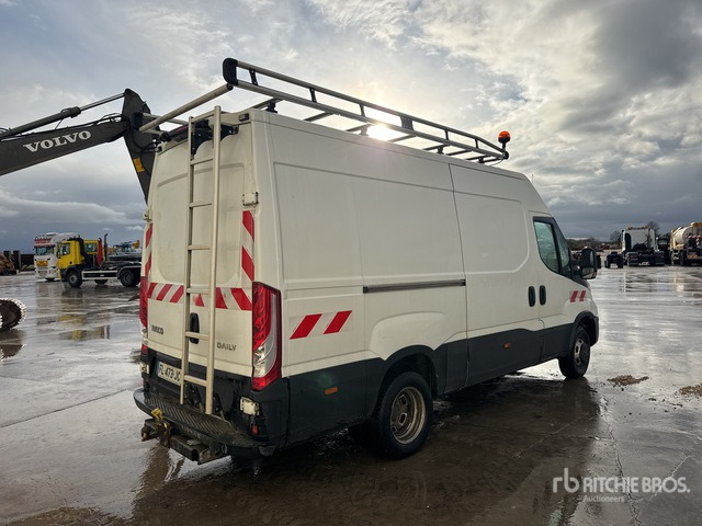 2019 Iveco 35-160 Vehicule Utilitaire Cargo Van - Véhicule utilitaire: photos 3 2019 Iveco 35-160 Vehicule Utilitaire Cargo Van - Véhicule utilitaire: photos 3