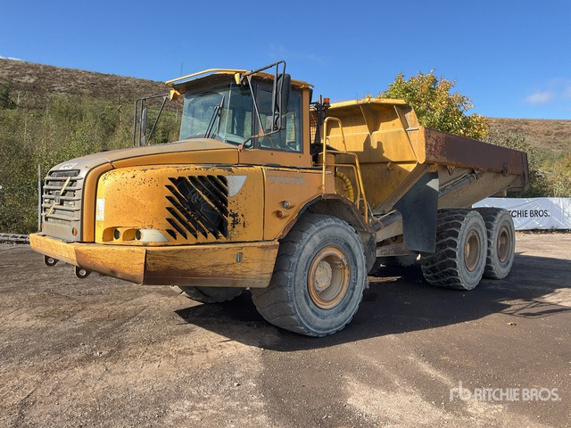 2005 Volvo A30D 6x6. Articulated Dump Truck - Tombereau articulé: photos 2 2005 Volvo A30D 6x6. Articulated Dump Truck - Tombereau articulé: photos 2
