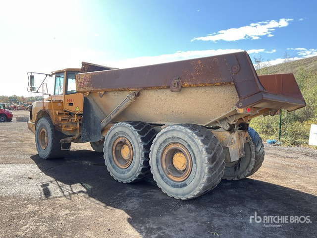 2005 Volvo A30D 6x6. Articulated Dump Truck - Tombereau articulé: photos 3 2005 Volvo A30D 6x6. Articulated Dump Truck - Tombereau articulé: photos 3