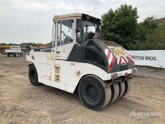2006 Bomag BW24RH 8-Wheel Roller Pneumatic Roller - Broyeur/ Épareuse: photos 3 2006 Bomag BW24RH 8-Wheel Roller Pneumatic Roller - Broyeur/ Épareuse: photos 3