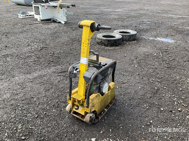 2006 Wacker DPU2540H Vibratory Plate Compactor - Plaque vibrante: photos 3 2006 Wacker DPU2540H Vibratory Plate Compactor - Plaque vibrante: photos 3