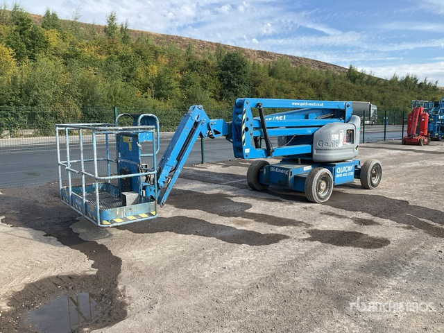 2011 Genie Z45/25J 2WD Hybrid Articulating Boom Lift - Nacelle articulée: photos 1 2011 Genie Z45/25J 2WD Hybrid Articulating Boom Lift - Nacelle articulée: photos 1