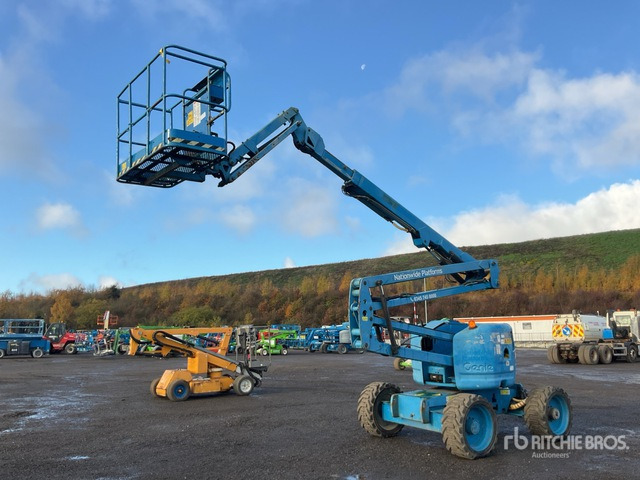 2012 Genie Z45/25J 4WD Diesel Articulating Boom Lift - Nacelle articulée: photos 1 2012 Genie Z45/25J 4WD Diesel Articulating Boom Lift - Nacelle articulée: photos 1