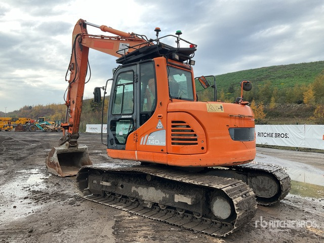 2013 Doosan DX140LCR Tracked Excavator - Pelle sur chenille: photos 3 2013 Doosan DX140LCR Tracked Excavator - Pelle sur chenille: photos 3