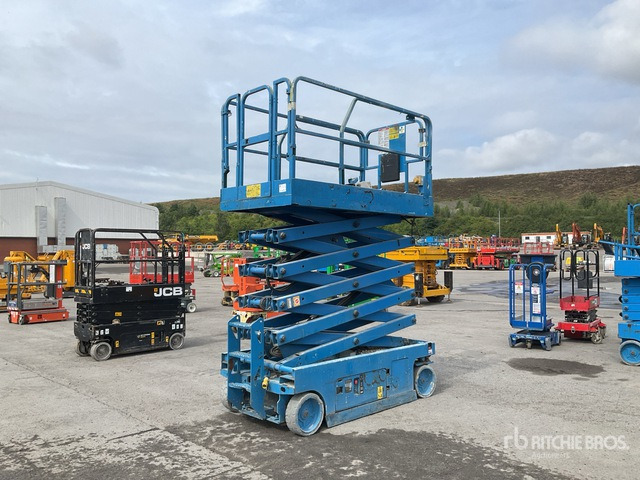 2013 Genie GS3246 Electric Scissor Lift - Nacelle ciseaux: photos 1 2013 Genie GS3246 Electric Scissor Lift - Nacelle ciseaux: photos 1