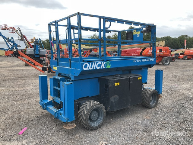 2014 Genie GS2669RT 4x4 Diesel Scissor Lift - Nacelle ciseaux: photos 4 2014 Genie GS2669RT 4x4 Diesel Scissor Lift - Nacelle ciseaux: photos 4