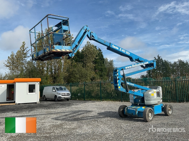 2014 Genie Z45/25J 2WD Hybrid Articulating Boom Lift - Nacelle articulée: photos 1 2014 Genie Z45/25J 2WD Hybrid Articulating Boom Lift - Nacelle articulée: photos 1