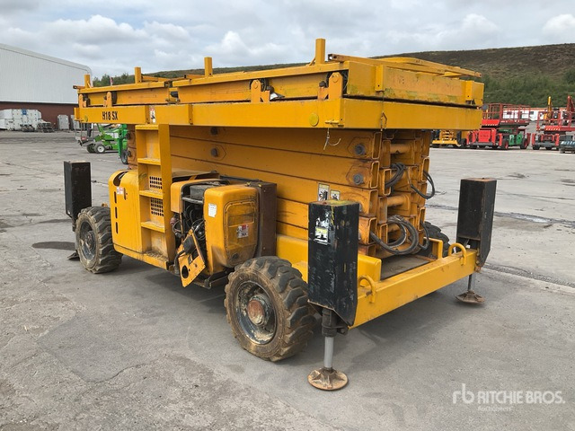2014 Haulotte H18SDX 4x4 Diesel (Inoperable) Scissor Lift - Nacelle ciseaux: photos 4 2014 Haulotte H18SDX 4x4 Diesel (Inoperable) Scissor Lift - Nacelle ciseaux: photos 4
