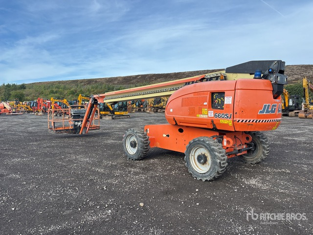2014 JLG 660SJ 4WD Diesel Articulating Boom Lift - Nacelle articulée: photos 3 2014 JLG 660SJ 4WD Diesel Articulating Boom Lift - Nacelle articulée: photos 3