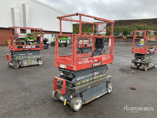 2014 Skyjack SJIII3219 Electric Scissor Lift - Nacelle ciseaux: photos 4 2014 Skyjack SJIII3219 Electric Scissor Lift - Nacelle ciseaux: photos 4