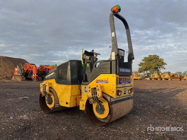 2015 Bomag 120AD-5 Double Drum Roller - Compacteur: photos 4 2015 Bomag 120AD-5 Double Drum Roller - Compacteur: photos 4