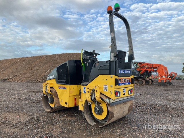 2015 Bomag 120AD-5 Double Drum Roller - Compacteur: photos 3 2015 Bomag 120AD-5 Double Drum Roller - Compacteur: photos 3