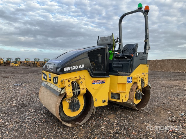 2015 Bomag 120AD-5 Double Drum Roller - Compacteur: photos 1 2015 Bomag 120AD-5 Double Drum Roller - Compacteur: photos 1