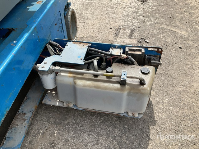 2015 Genie GS-4047 Electric (Inoperable) Scissor Lift - Nacelle ciseaux: photos 5 2015 Genie GS-4047 Electric (Inoperable) Scissor Lift - Nacelle ciseaux: photos 5