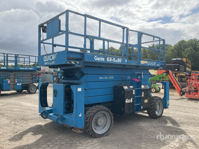 2015 Genie GS-5390 4x4 Diesel Scissor Lift - Nacelle ciseaux: photos 1 2015 Genie GS-5390 4x4 Diesel Scissor Lift - Nacelle ciseaux: photos 1