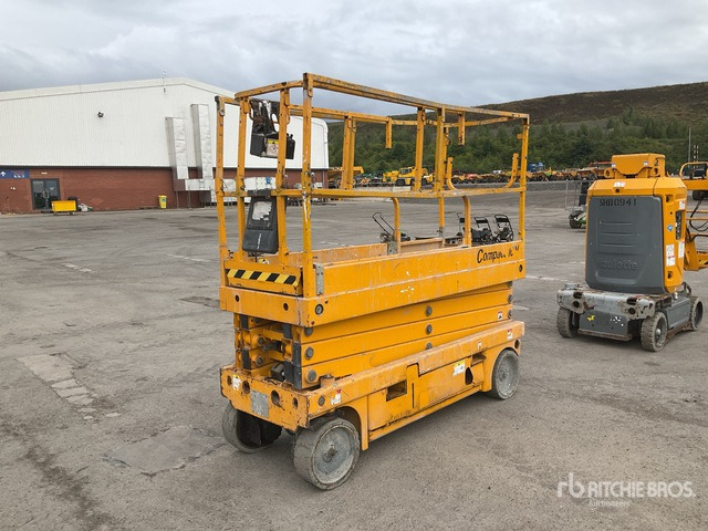 2015 Haulotte Compact 10N Electric Scissor Lift - Nacelle ciseaux: photos 3 2015 Haulotte Compact 10N Electric Scissor Lift - Nacelle ciseaux: photos 3